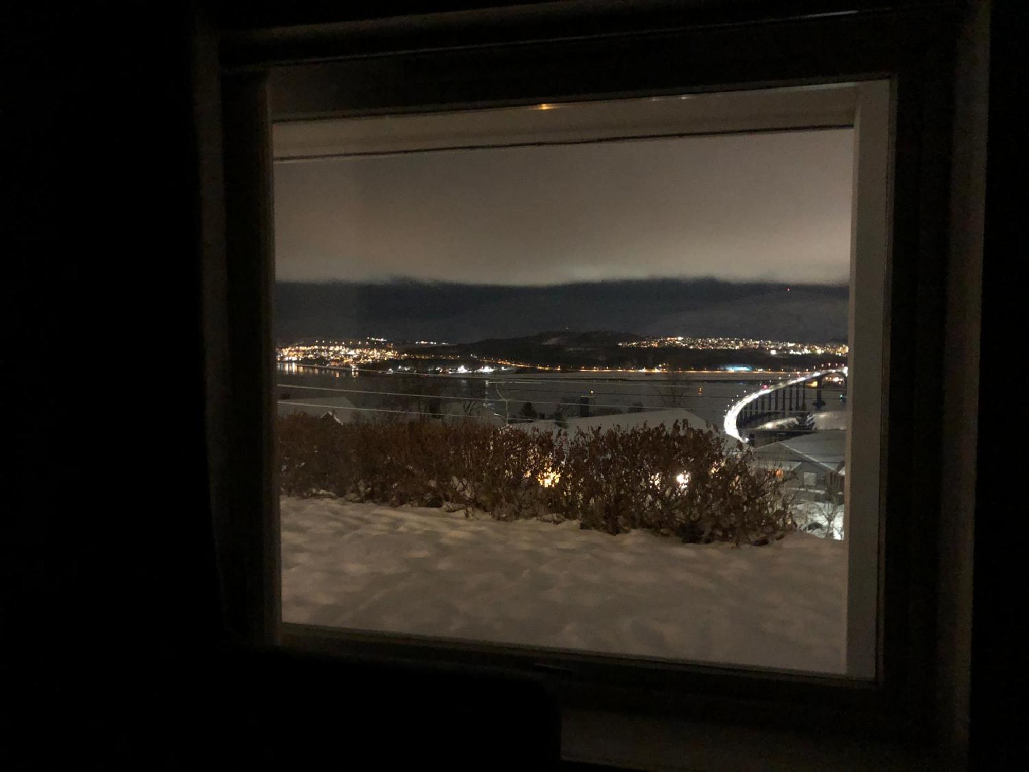 Moderne Og Trivelig Leilighet, Med Unik Utsikt Tromsø Exteriér fotografie